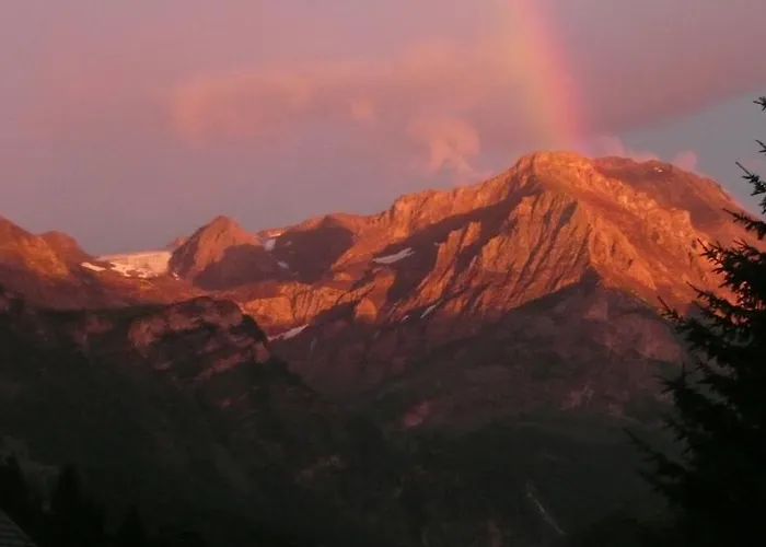 Alojamento de Acomodação e Pequeno-almoço Panorama Gstaad